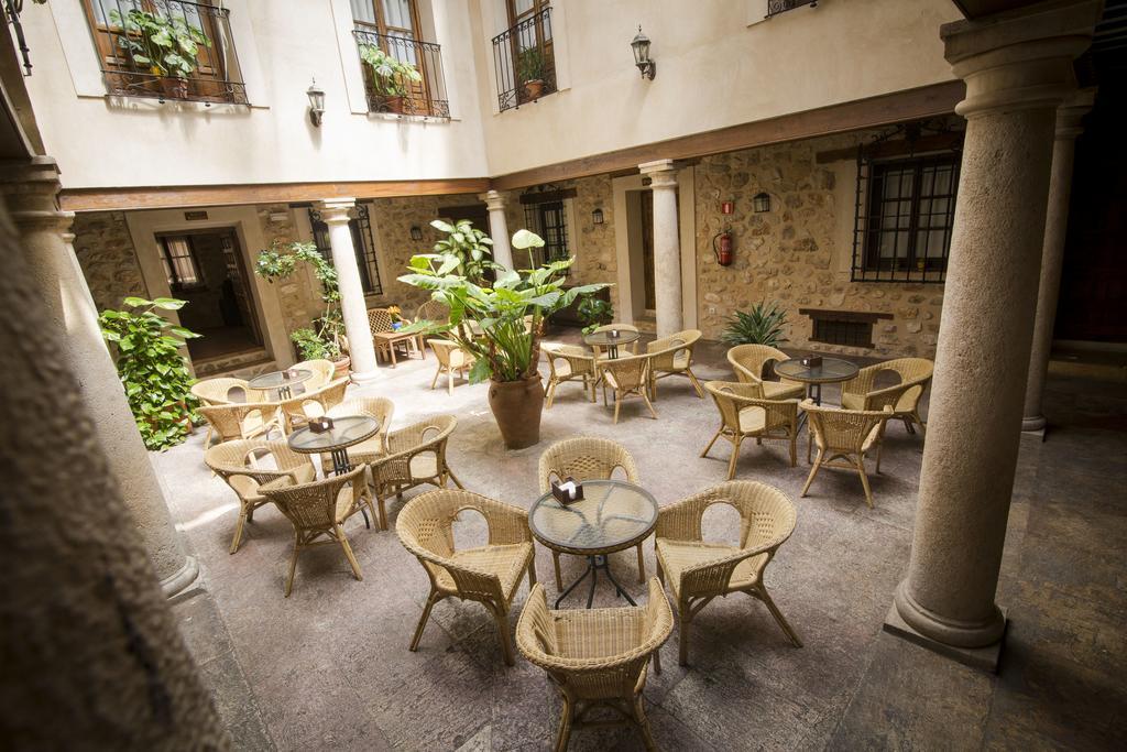 Hospederia Real Casona La Beltraneja Hotel Белмонте Екстериор снимка