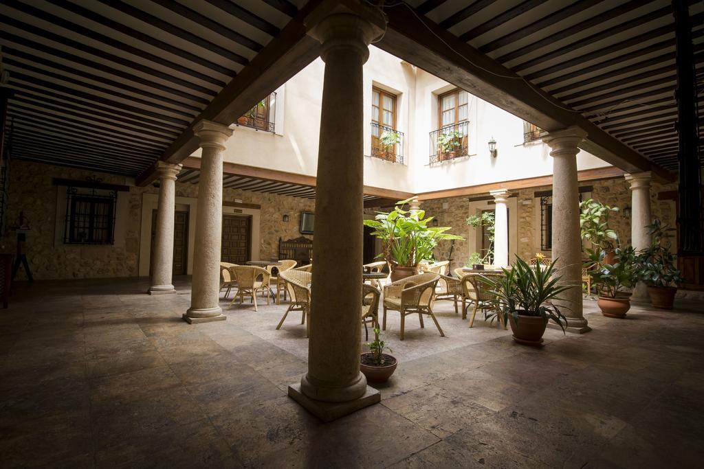 Hospederia Real Casona La Beltraneja Hotel Белмонте Екстериор снимка
